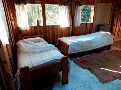 La Casita De Atr�s