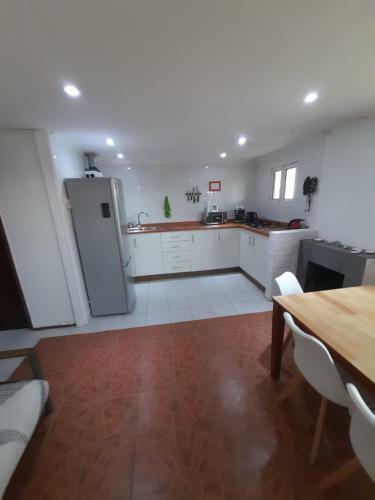 Casa A Pasos De Playa Aguas Blancas, Maitencillo