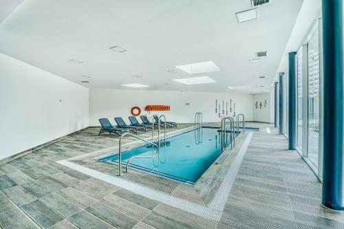 Apartamento Vista Azul 2br W/ Wifi, Pool, Parking & View