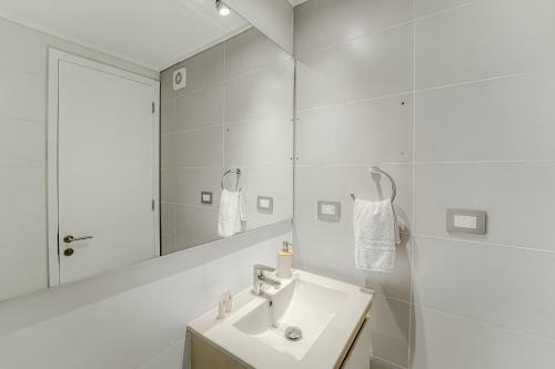 Apartamento Vista Azul 2br W/ Wifi, Pool, Parking & View