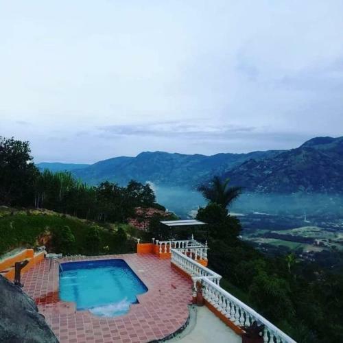 Altos De Loma Linda