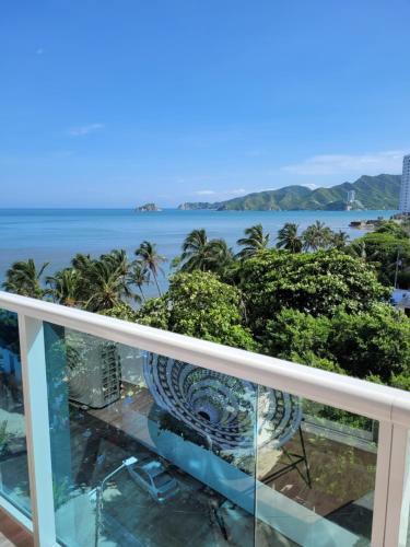 Modern Apartment With Spectacular Sea View.