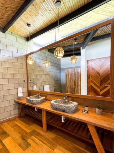 Beachfront Casa Diem Eco-luxury Vichayito