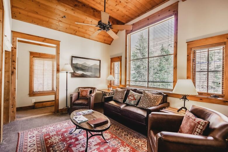 Hotel Sundance Mountain Resort