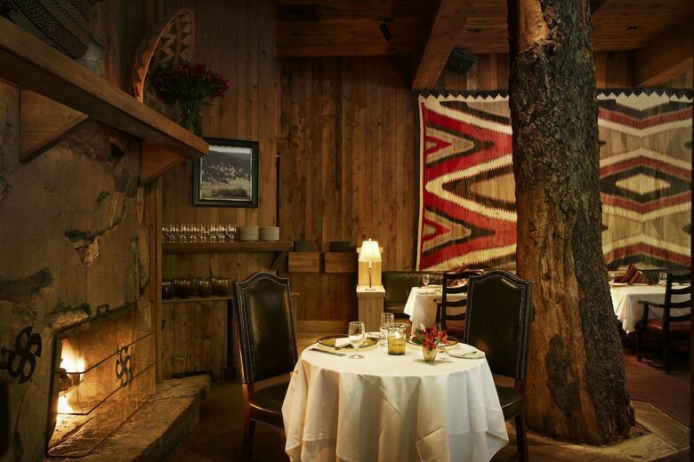 Hotel Sundance Mountain Resort