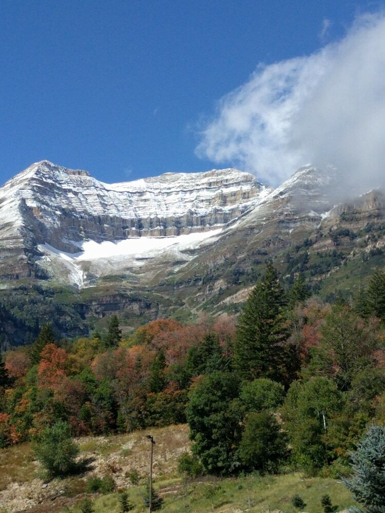 Hotel Sundance Mountain Resort