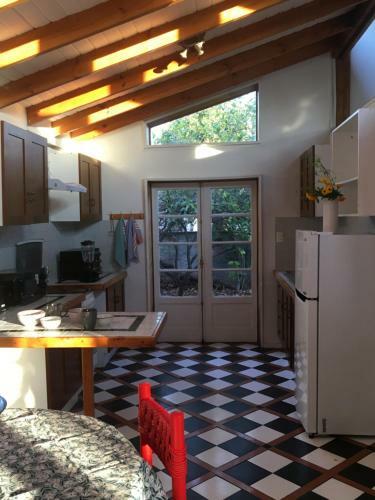 Apartamento Casa Interior Con Jard�n