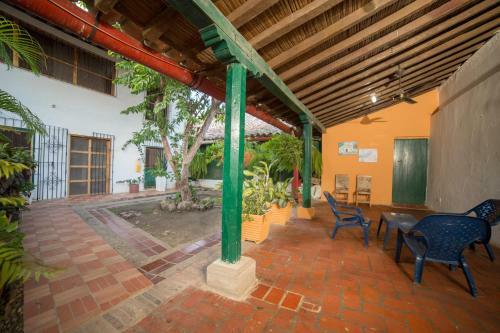Hostal Casa Serrano - Callej�n De Don Blas Hab. Yaya