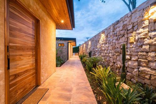 Hotel Laloon Luxury Suites - Adults Only