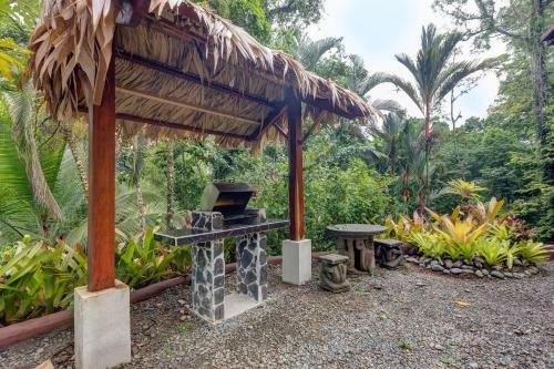 Casa Canopy Pool House 4wd Required