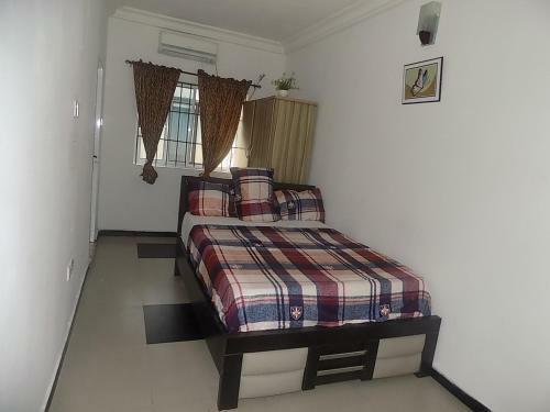 1 Bedroom Service Apartment @ Stadium Road Ph- N20,000
