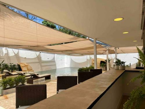 Provenza 8bedroom Home