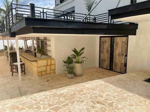 Provenza 8bedroom Home