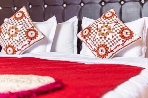 (??) Sanmao Desert Luxury Camp