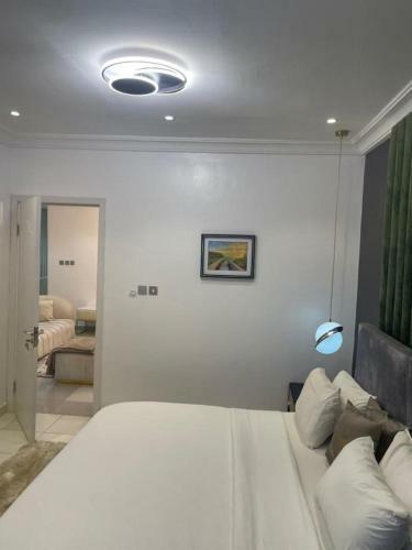 Exclusive 2 Bedroom Apartment
