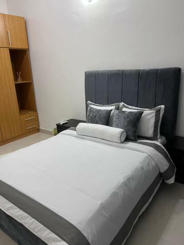 Apartamento The Zen Loft - 2br Open Plan Apt W/pool+smart Lock