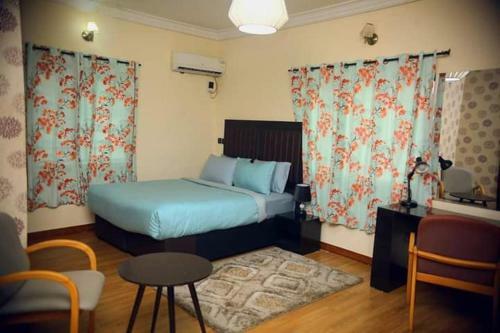 Apartamento Fully Furnished 5 Bedroom House.