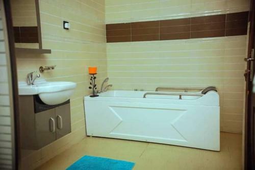 Apartamento Fully Furnished 5 Bedroom House.