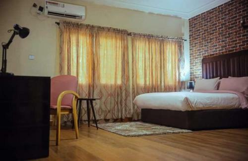 Apartamento Fully Furnished 5 Bedroom House.
