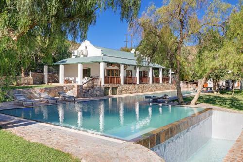 Buccara Willow Slopes Lodge