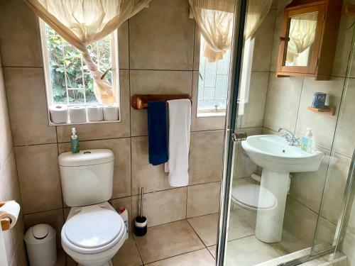 Hostal Clarendon Manor Guesthouse