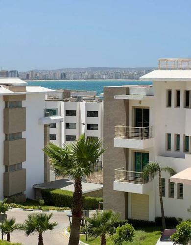 Apartamento Luxurious New Appt With Amazing Ocean View & Pool!