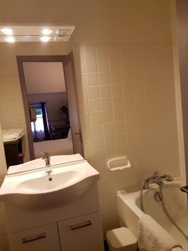 Hotel H�tel Du Roy