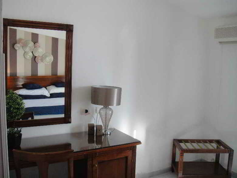 Hotel Milu Beach Club