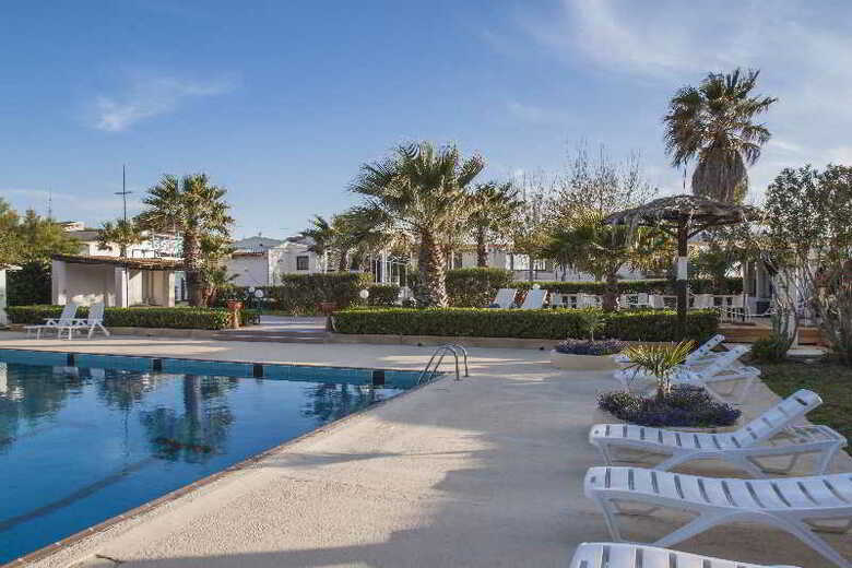 Hotel Milu Beach Club