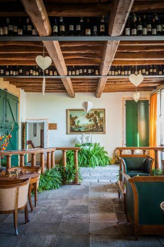 Hotel Villa Policreti