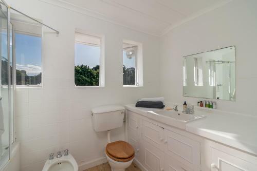 4-bedroom Home On Leisure Isle