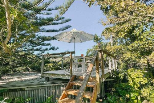 Leisure Isle Pool House
