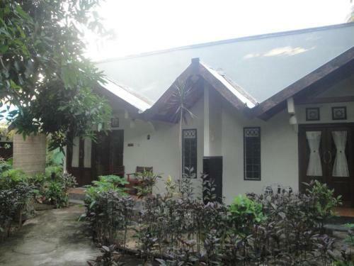 Raden Home Stay