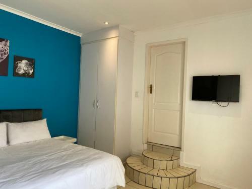 Hostal The African Element