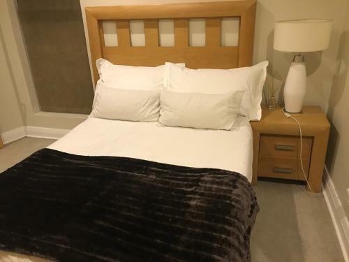 Apartamento First Divine Suites - Hydro Park