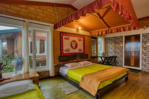 Hotel De Rock Jungle Living Resort