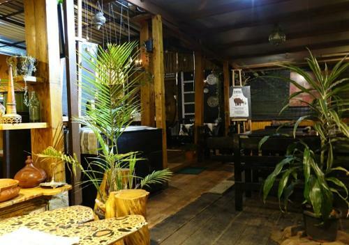 Hotel De Rock Jungle Living Resort