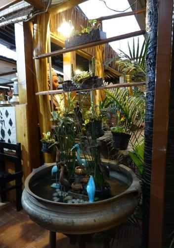 Hotel De Rock Jungle Living Resort
