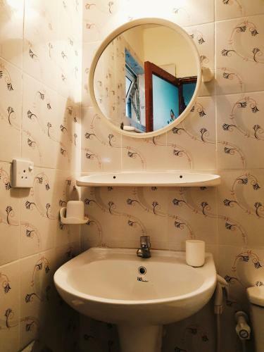 Hotel Oasis Skybeach Hostel - Negombo