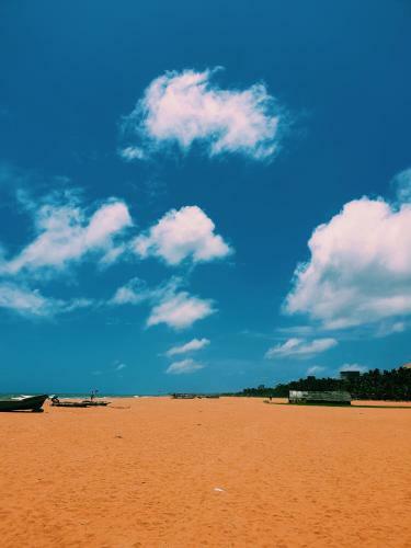 Hotel Oasis Skybeach Hostel - Negombo