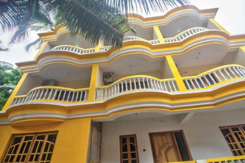 Hotel Renuka Holiday Inn