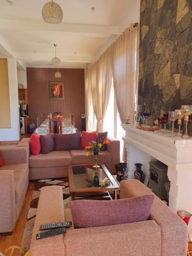 Villa Misty Heights,