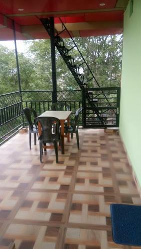 Hostal Pine Guest House Abd Restaurant