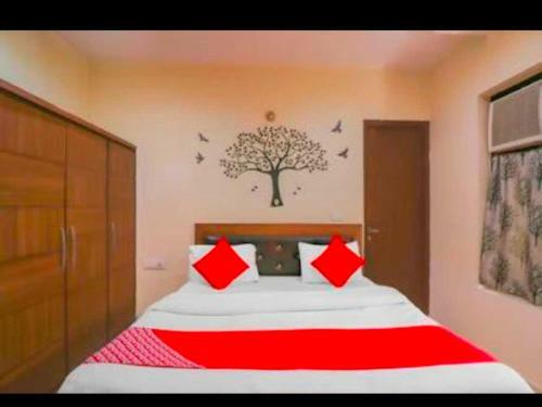 Hotel Oyo 90600 Devine Light