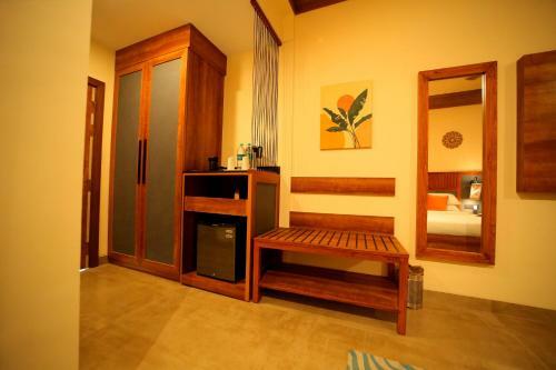 Hotel Anand Aamod Spa And Resort-riverside Resort
