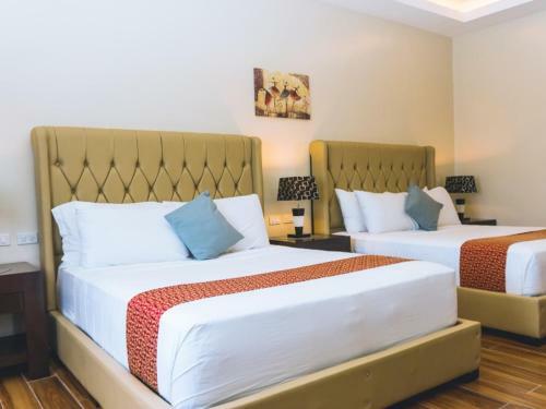 Primus Hotel And Resort