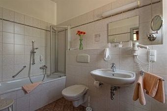 Hotel Zur Henne
