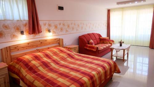 Magyar Apartmanh�z Iv.