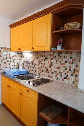Magyar Apartmanh�z Iv.