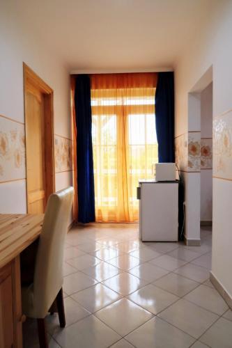Magyar Apartmanh�z Iv.
